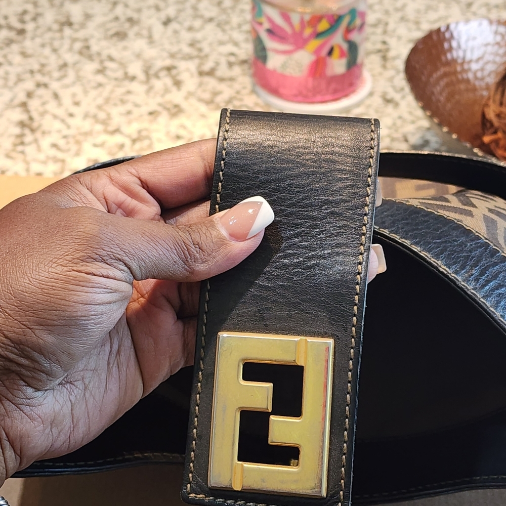 FENDI Zucca Cuoio Lucido - Picture 3 of 9